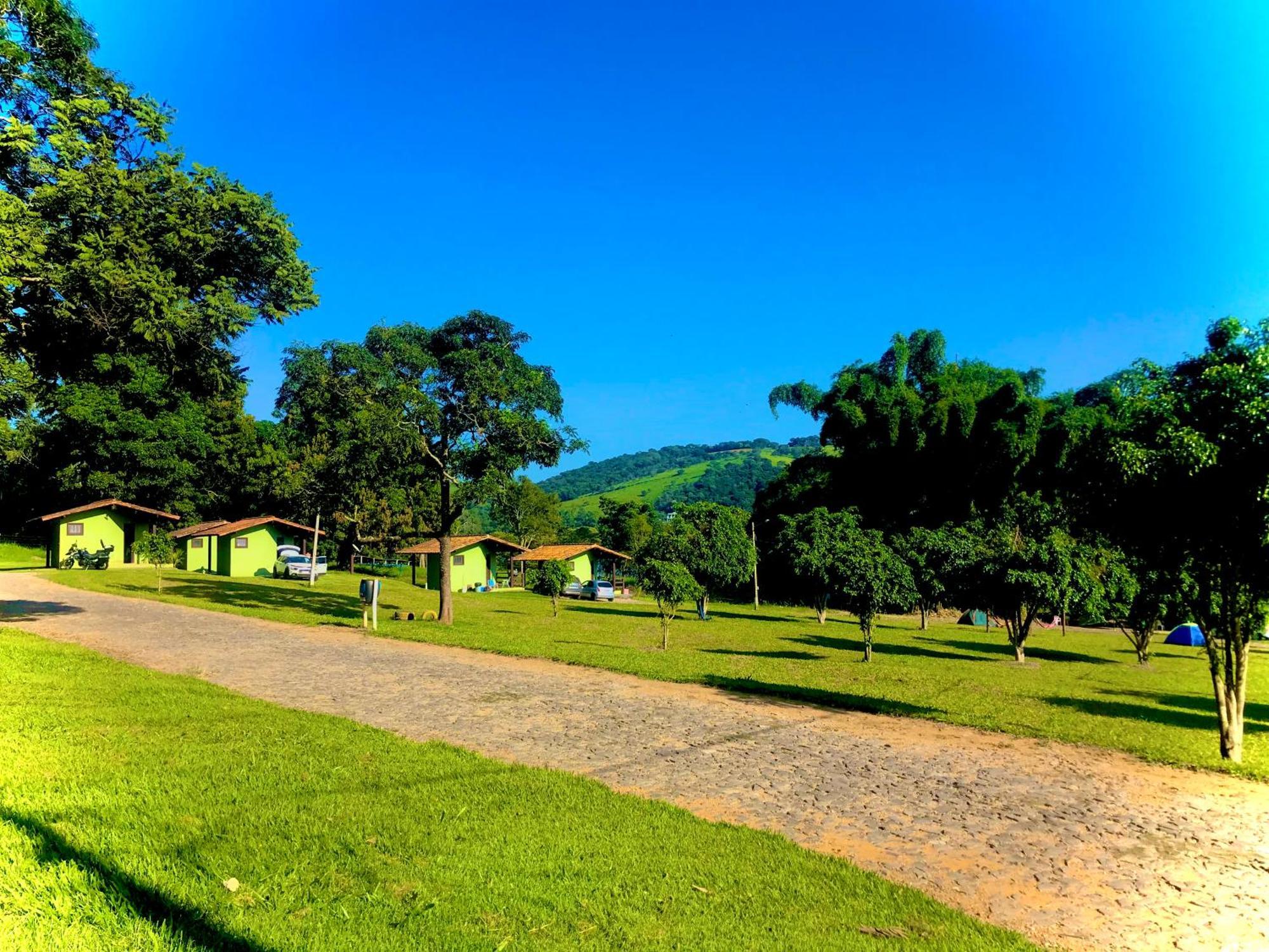 Pousada E Camping Recanto Da Praia Capitolio Exterior photo